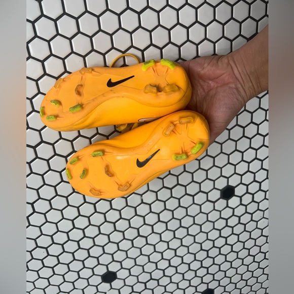 Nike youth mercurial victory v boys soccer shoes laser orange size 10 child - Picture 3 of 6